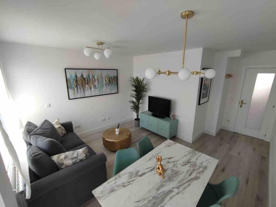 Exclusivo Apartamento Con Aparcamiento Gratuito ลาเรโด ภายนอก รูปภาพ